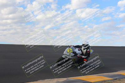 media/Sep-11-2022-SoCal Trackdays (Sun) [[81b7e951af]]/Bowl (820am)/